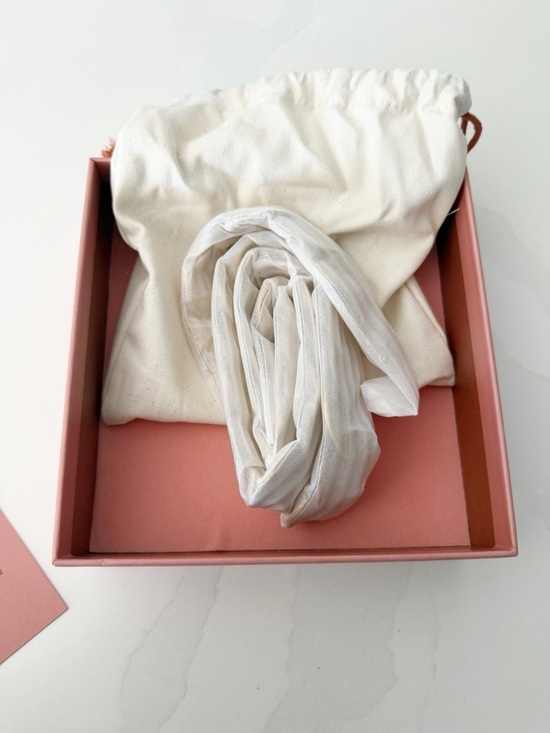 NEW in Box Cult Gaia Dulce Belt Gold
Hammered Metal Waist Chain MSRP $398 - Picture 7 of 9